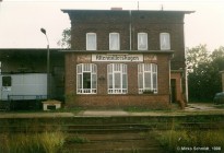 Altenwillershagen - Empfansgebäude im Jahr 1998