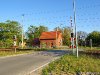 Schrankenwärterhaus mit Bahnübergang - Altenwillershagen 2008