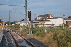 Empfangsgebäude Lietzow und Ausfahrsignal