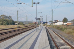 Neuer Mittelbahnsteig in Lietzow