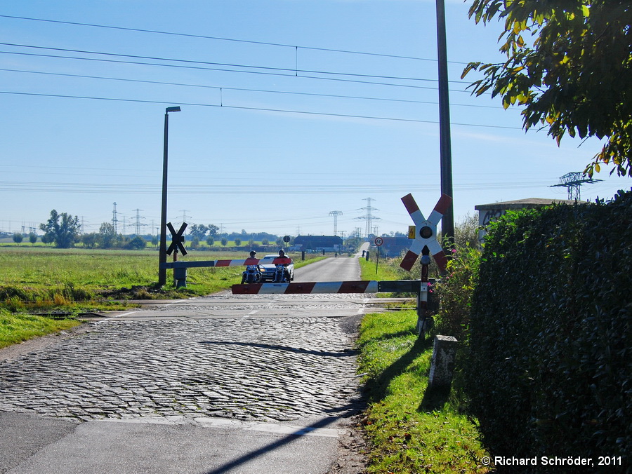 Bahnbergang Bentwisch am Posten 20 Bild 2