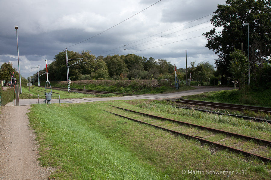 Bahnbergang Richard Suhr Siedlung Bild 6