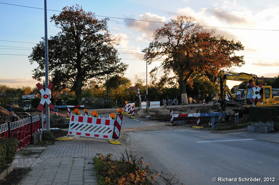 Bahnübergang Richard Suhr Siedlung Ribnitz Umbau 9