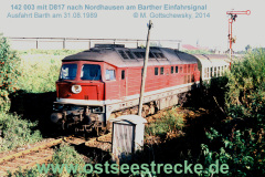 142 003 mit D817 an der Bahnhofsausfahrt Barth, 31.08.1989