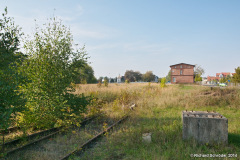 Weiche und Fundament der Fahrleitungsmasten