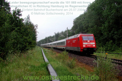 101 069 mit IC im Bahnhof Buchenhorst am 25.07.2004