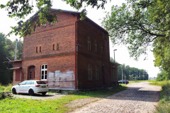 Empfangsgebäude Buchenhorst im Jahr 2012