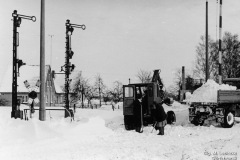 Bahnübergang in Gelbensande im Winter 1978