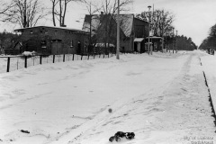 Bahnsteige und Toilettenhäuschen in Gelbesande 1978