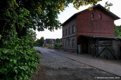 Bahnhof Gelbensande Gehweg 1