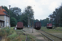 Graal-Müritz Bahnhofsgebäude und Laderampe 17.08.1990