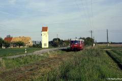 Triebwagen zwischen Kavelsdorf und Landsdorf - 23.05.1995 - Bild 3