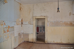Wohnbereich vom Empfangsgebäude Ribnitz-Damgarten Ost - Bild 19