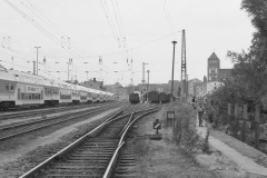 rostock_gueterbahnhof_s-bahn_nikolaikirche