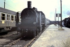 Baureihe 38 1841 am Bahnsteig 9 des Rostocker Hauptbahnhofes.