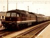 142 004 vom Bw Stralsund im Rostocker Hauptbahnhof, 25.06.1988