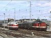 243 267-2 und 118 587-5 im Rostocker Hauptbahnhof, September 1987