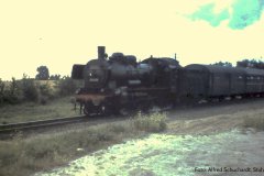 38 2434 mit Personenzug in Rövershagen