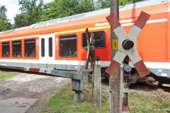 Bahnübergang Schwarzenpfost mit Flirt - 2013
