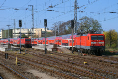 114 017-7 und 114 039-1 in Stralsund Hbf