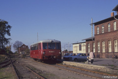 771 059-3 im Bahnhof Velgast