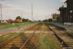 velgast-bahnsteige-ohne-oberleitung-oktober-1998