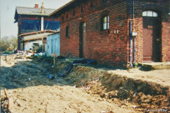 Toilettenhaus Bahnhof Velgast 1999