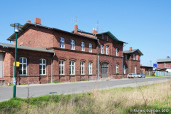 Bahnhofsgebäude Velgast 1. Mai 2013