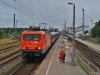 143 001 am Bahnsteig in Warnemünde Werft